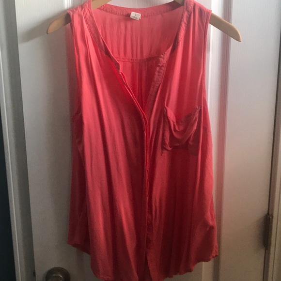 Old Navy Coral Blouse - Picture 1 of 3